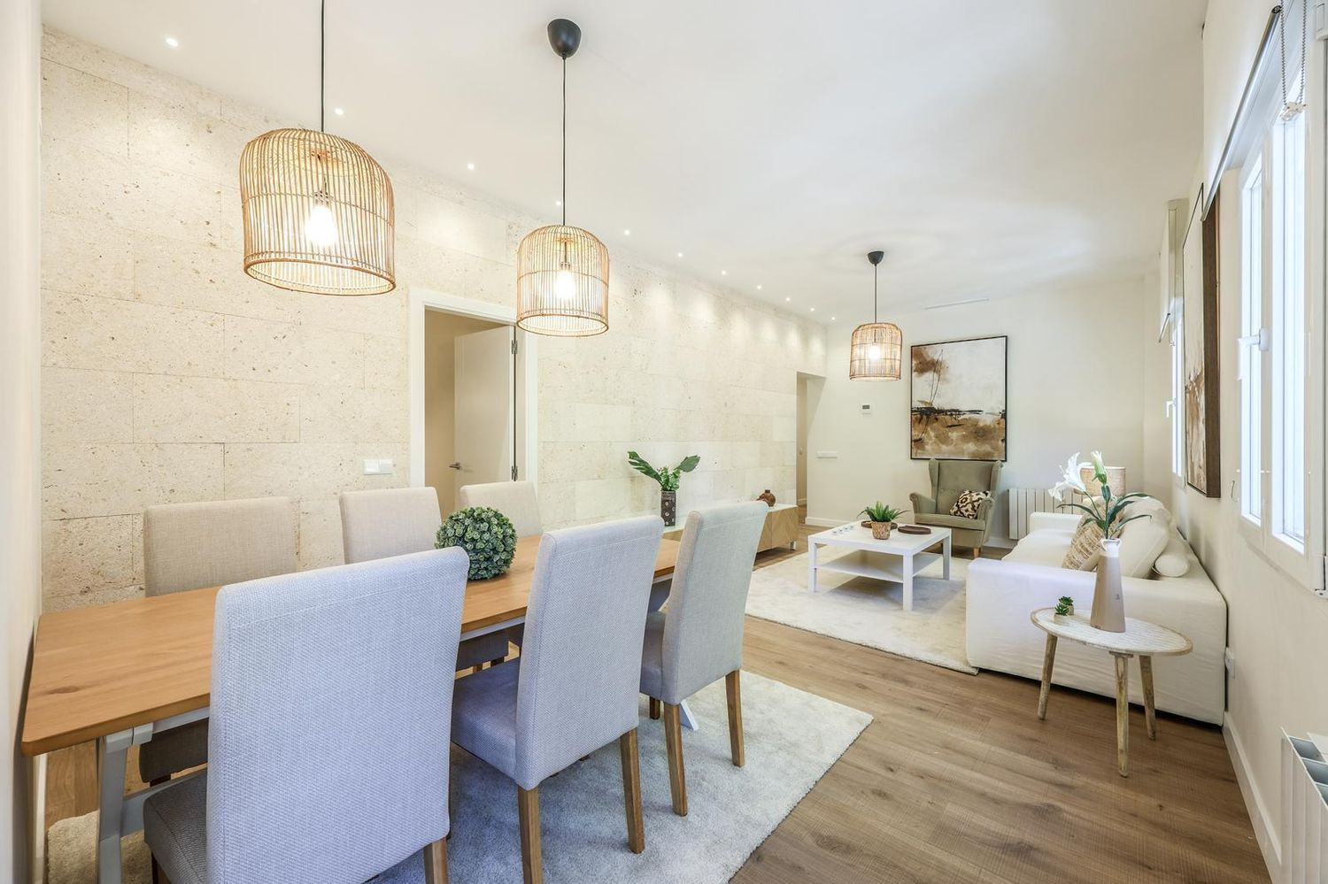 Paseo Reina Cristina V image 3