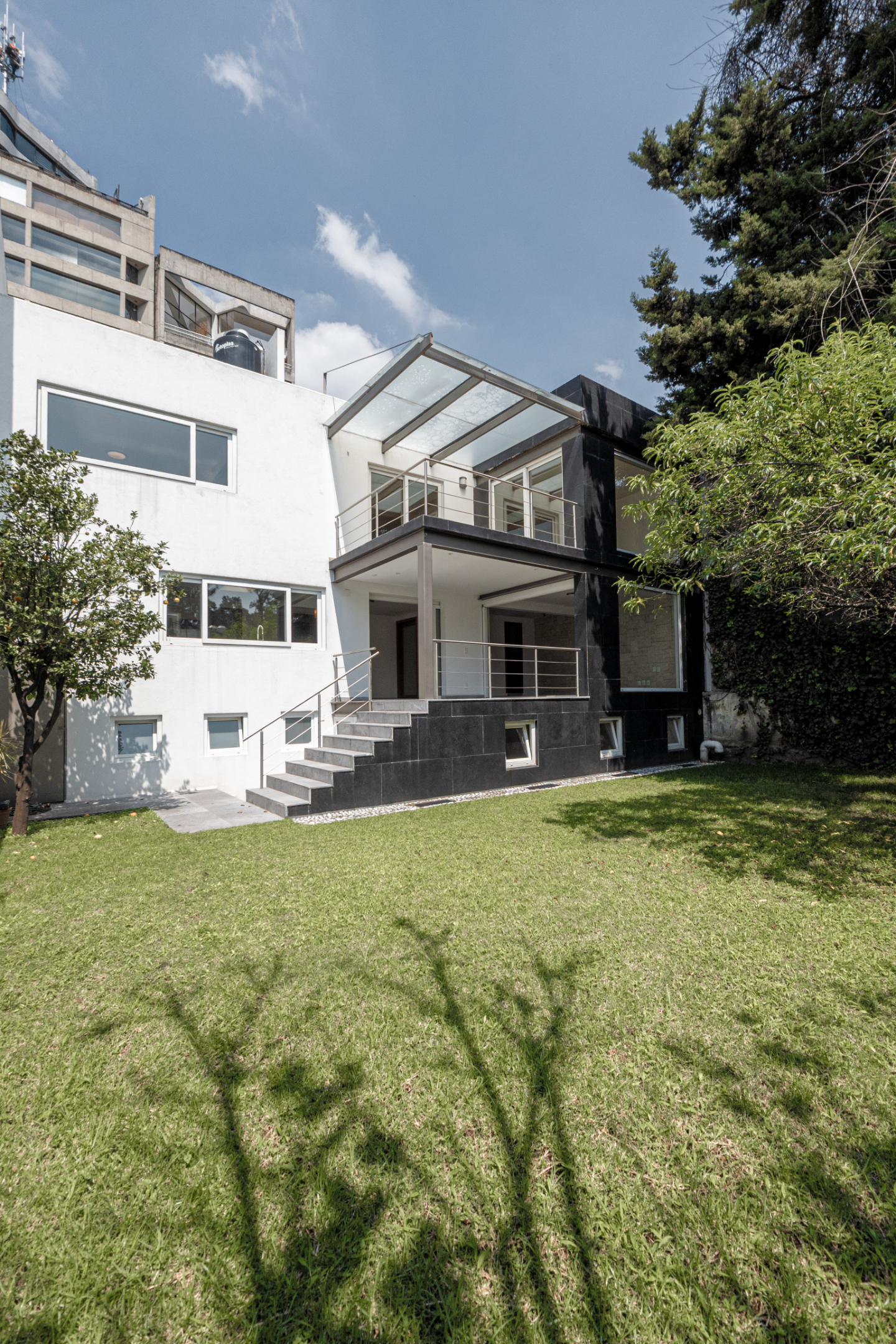 Fernando Alencastre I image 2