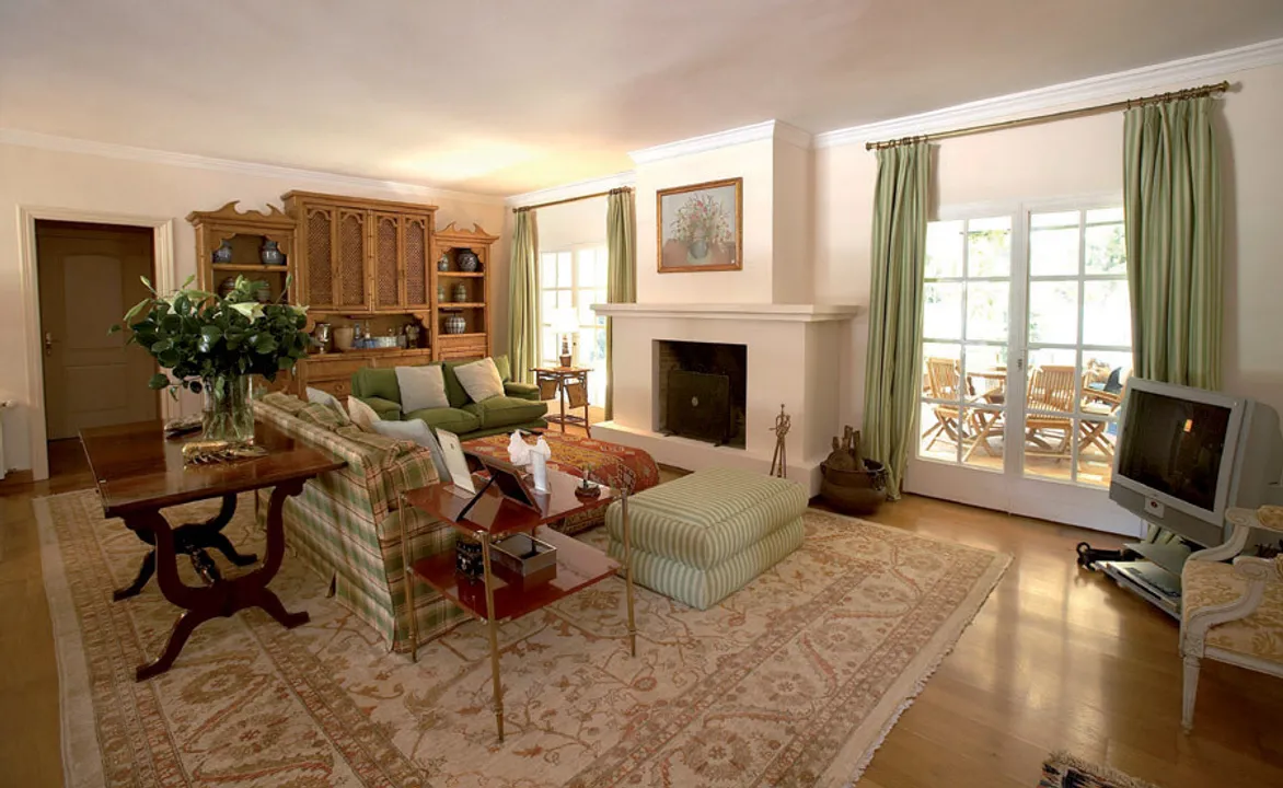 Rustic villa on the golf course with heated pool and bar shack. image 3