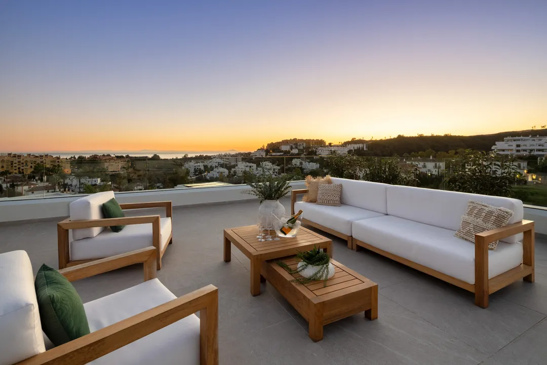 Villa 2 in La Resina 6IX: Luxurious contemporary villa with sunrise views and exclusive access to the golf course image 3
