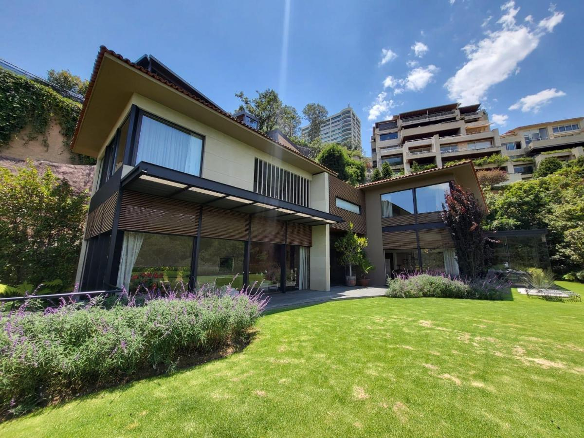 Casa Club de Golf Bosques de Santa Fe I image 0