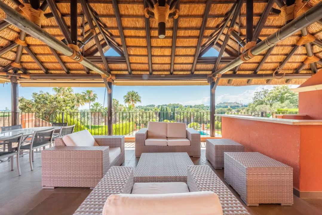 Independent chalet with pool and golf course views image 0