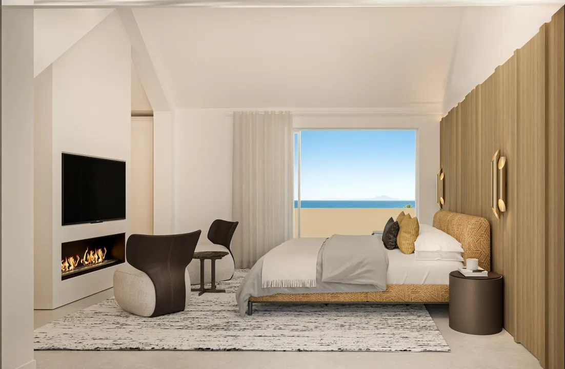 Duplex penthouse with sea views and direct access to the promenade in Marbella. image 2