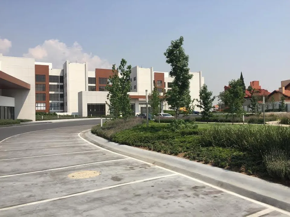 Avenida De Los Bosques XII image 1