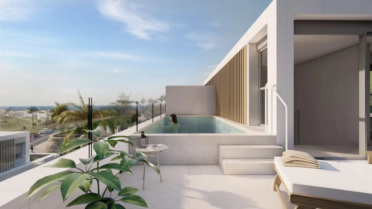 Exclusive villas with sea and mountain views in Estepona. image 0