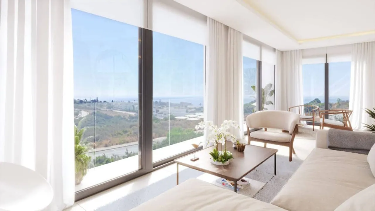 Exclusive villas with sea and mountain views in Estepona. image 3