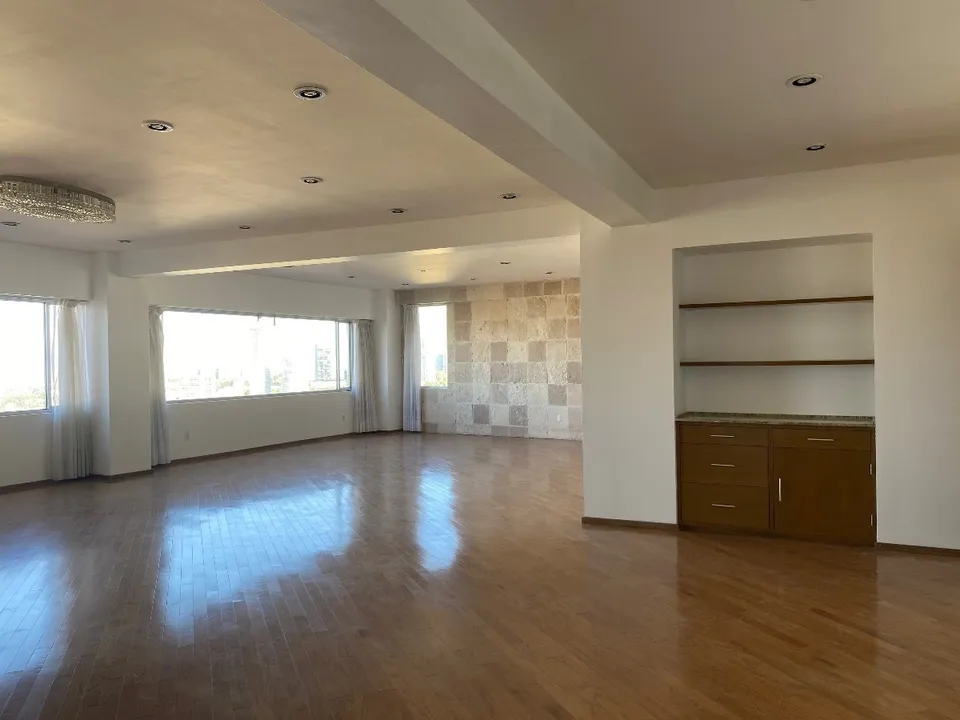 Av Club De Golf XIV image 0