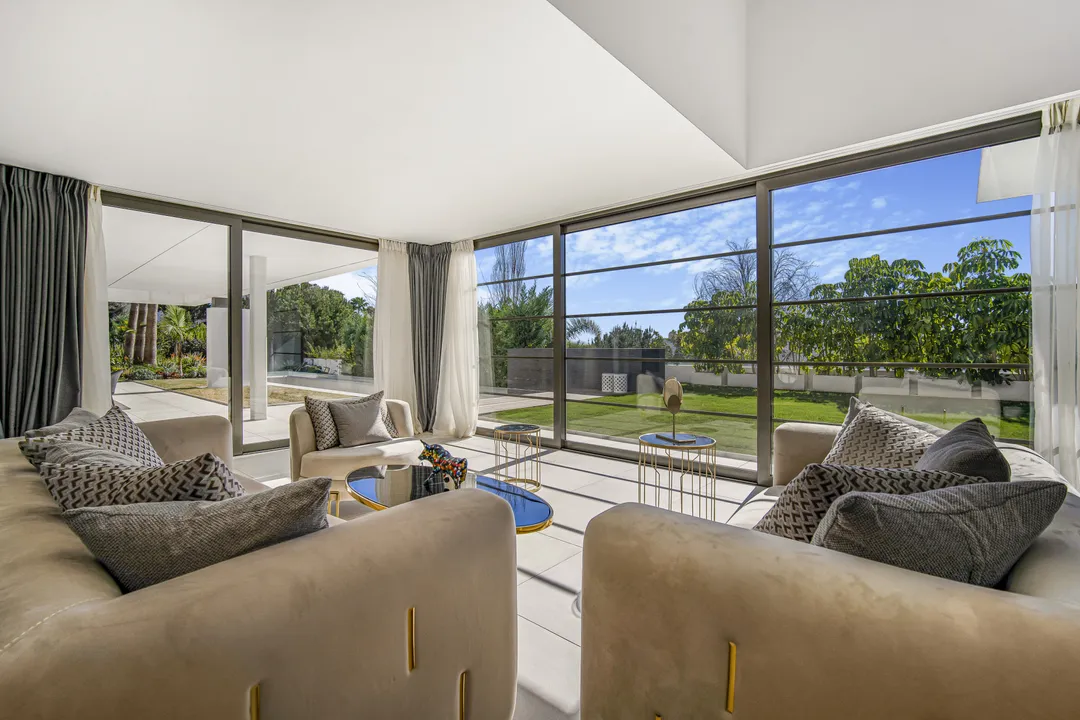 Modern villa in La Alquería with pool and sea views image 2