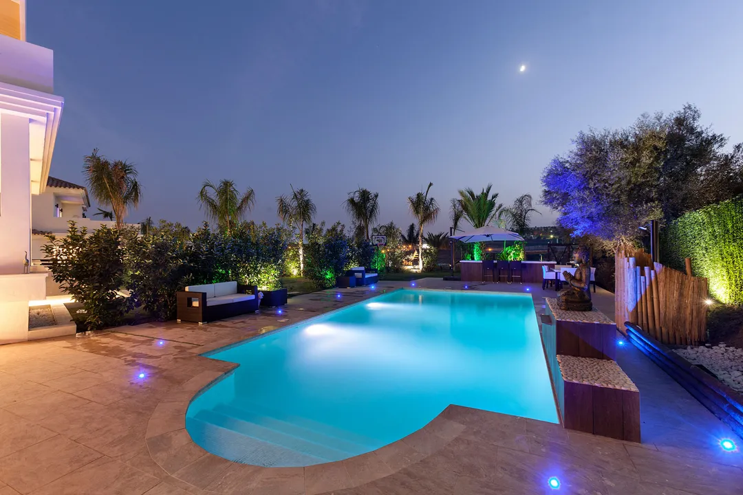 Luxury villa in Nueva Andalucia image 2