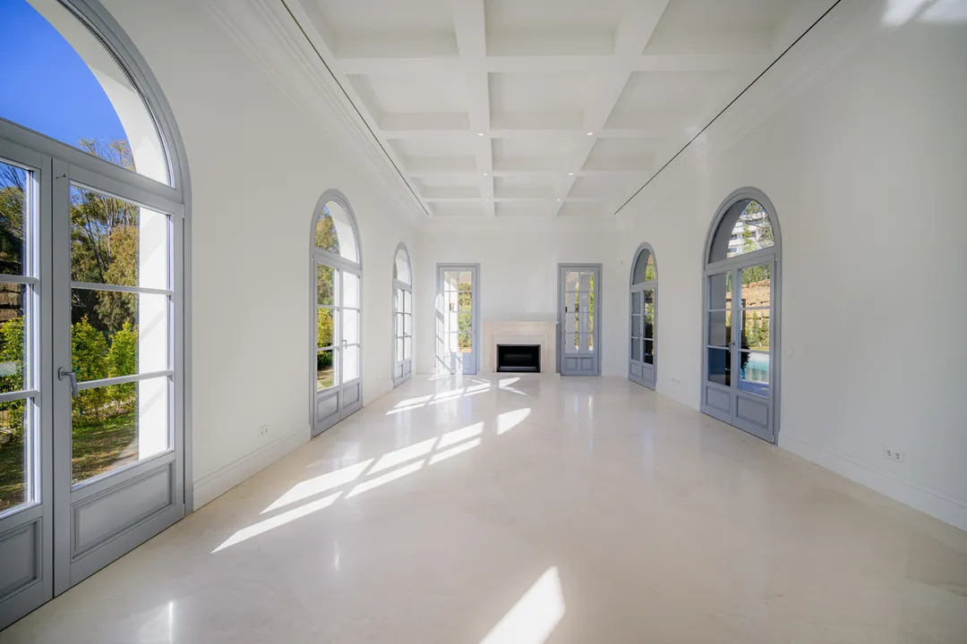 Luxury villa in La Cerquilla image 1
