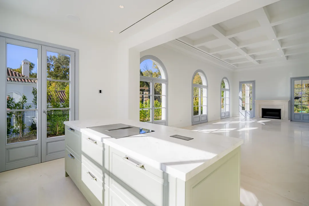 Luxury villa in La Cerquilla image 2