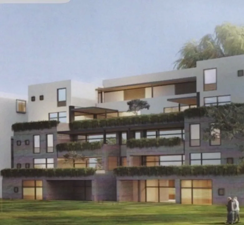 Bernardo Quintana XI image 1