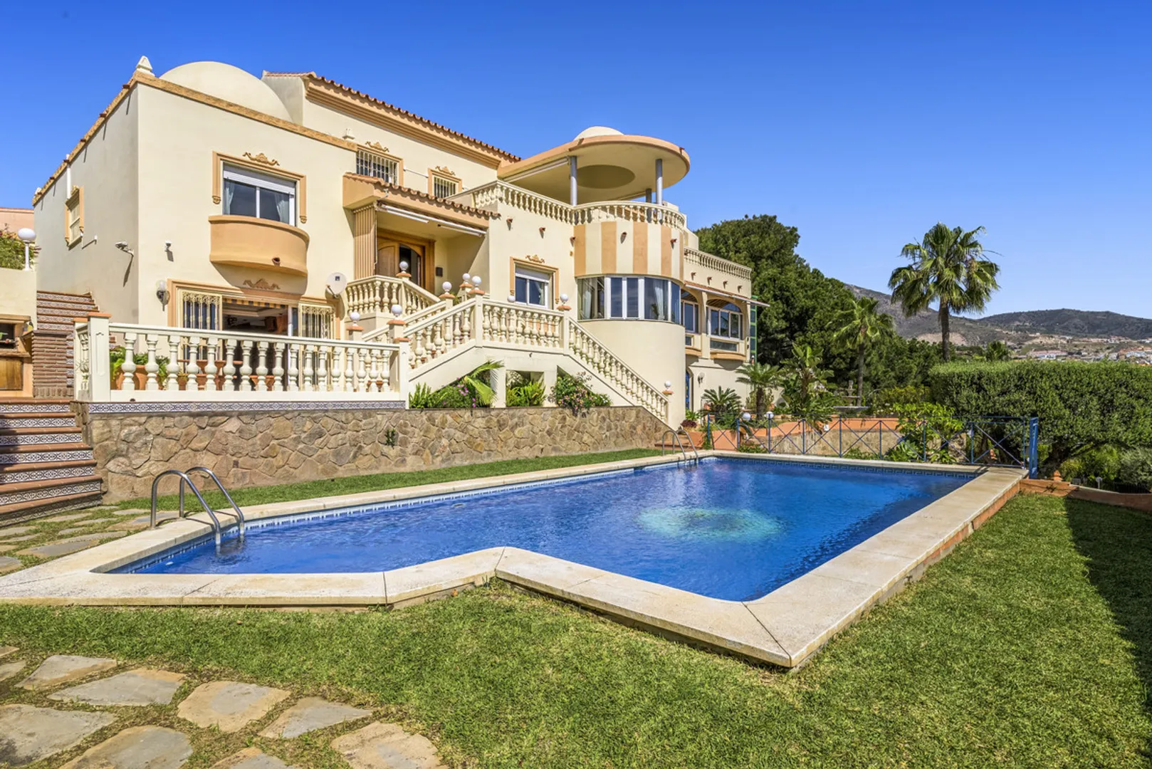 Imagen 1 de Villa de lujo en Torrequebrada