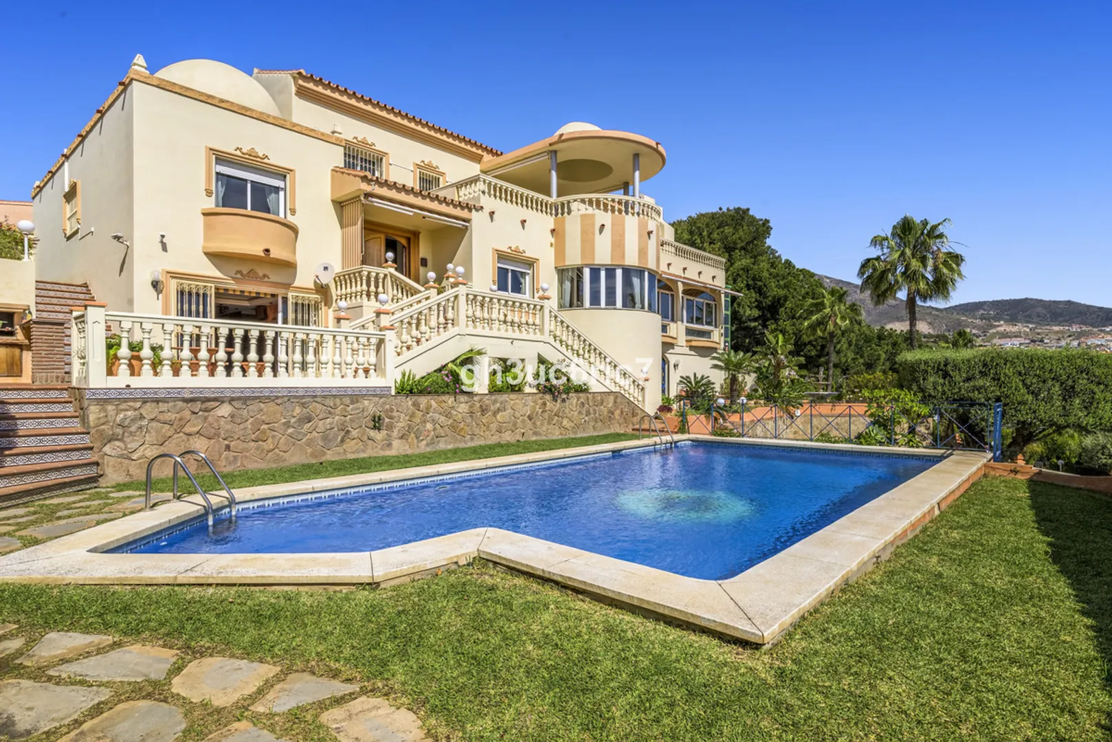 Villa de lujo en Torrequebrada