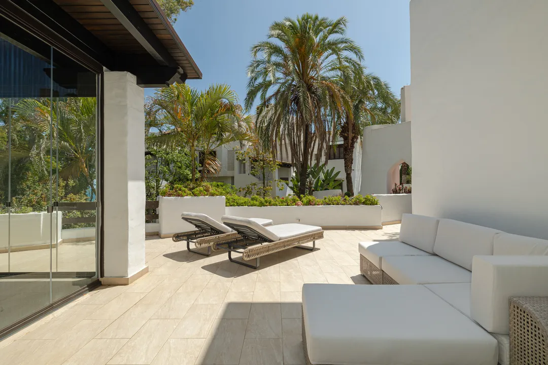 Luxury duplex penthouse in corner in Ventura del Mar image 3