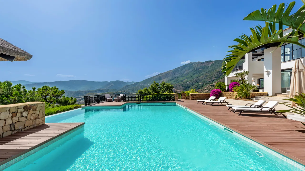Villa La Zagaleta: Panoramic Views and Luxury image 3