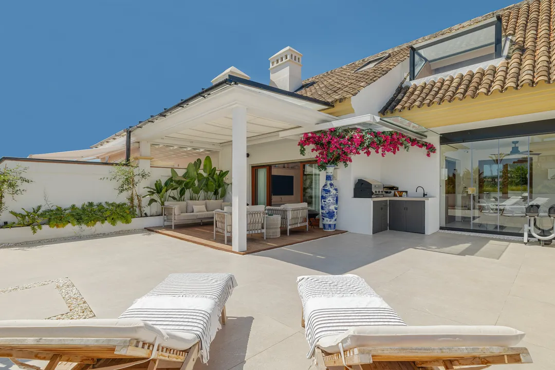 Luxury duplex penthouse in the Golden Mile of Marbella image 2