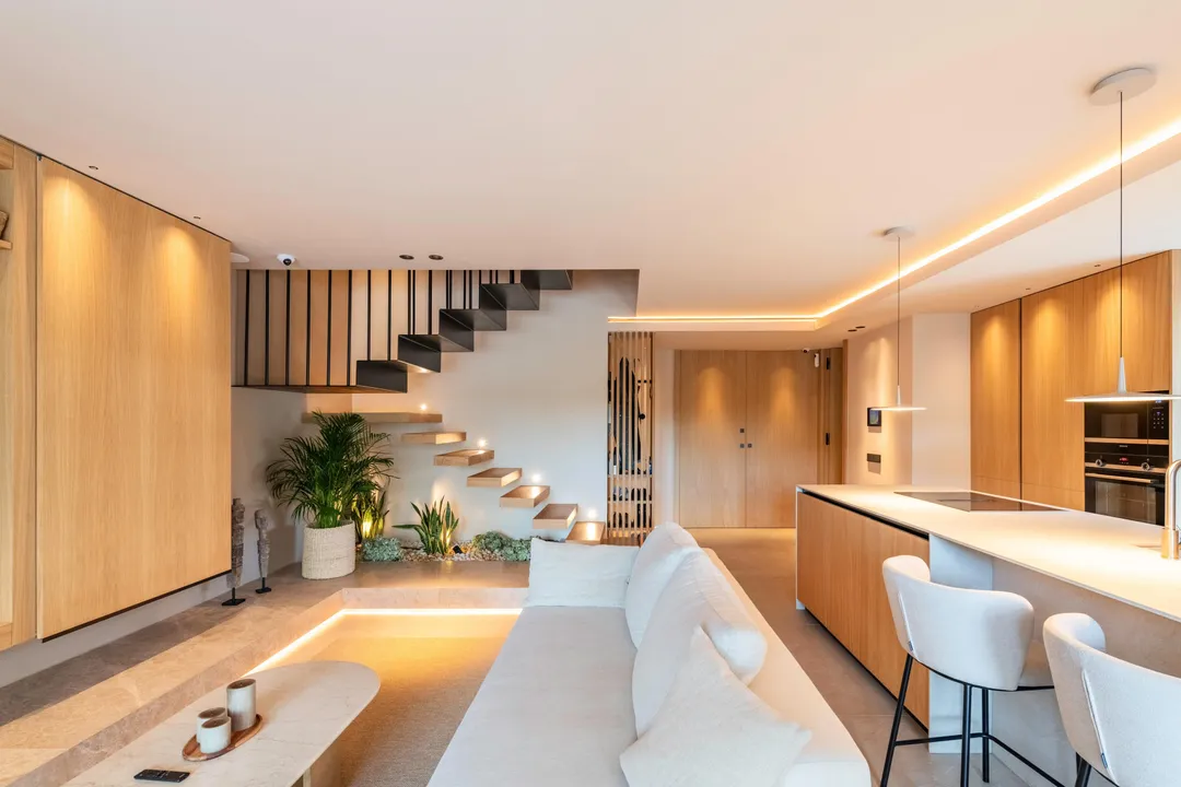 Luxury duplex penthouse in the Golden Mile of Marbella image 3