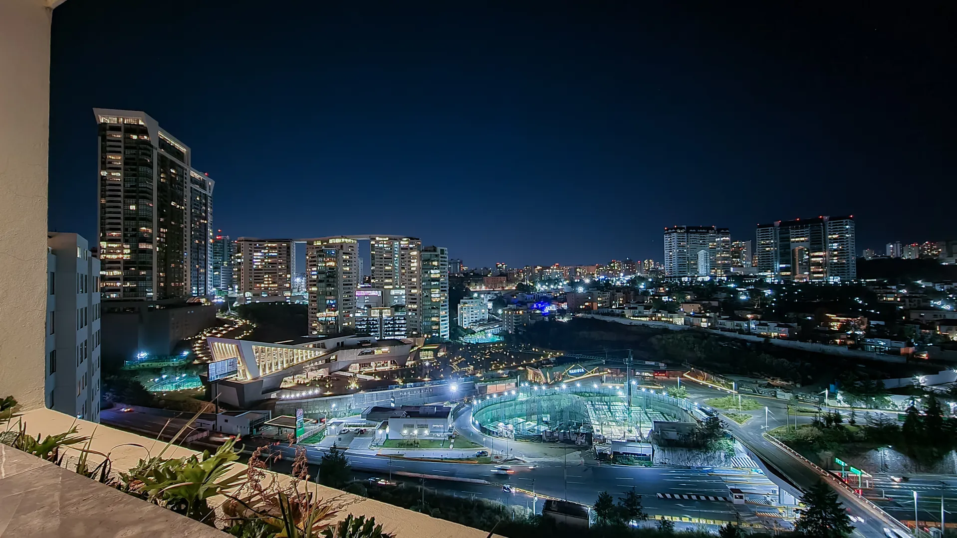 Del Bosque Luxury Condos image 3