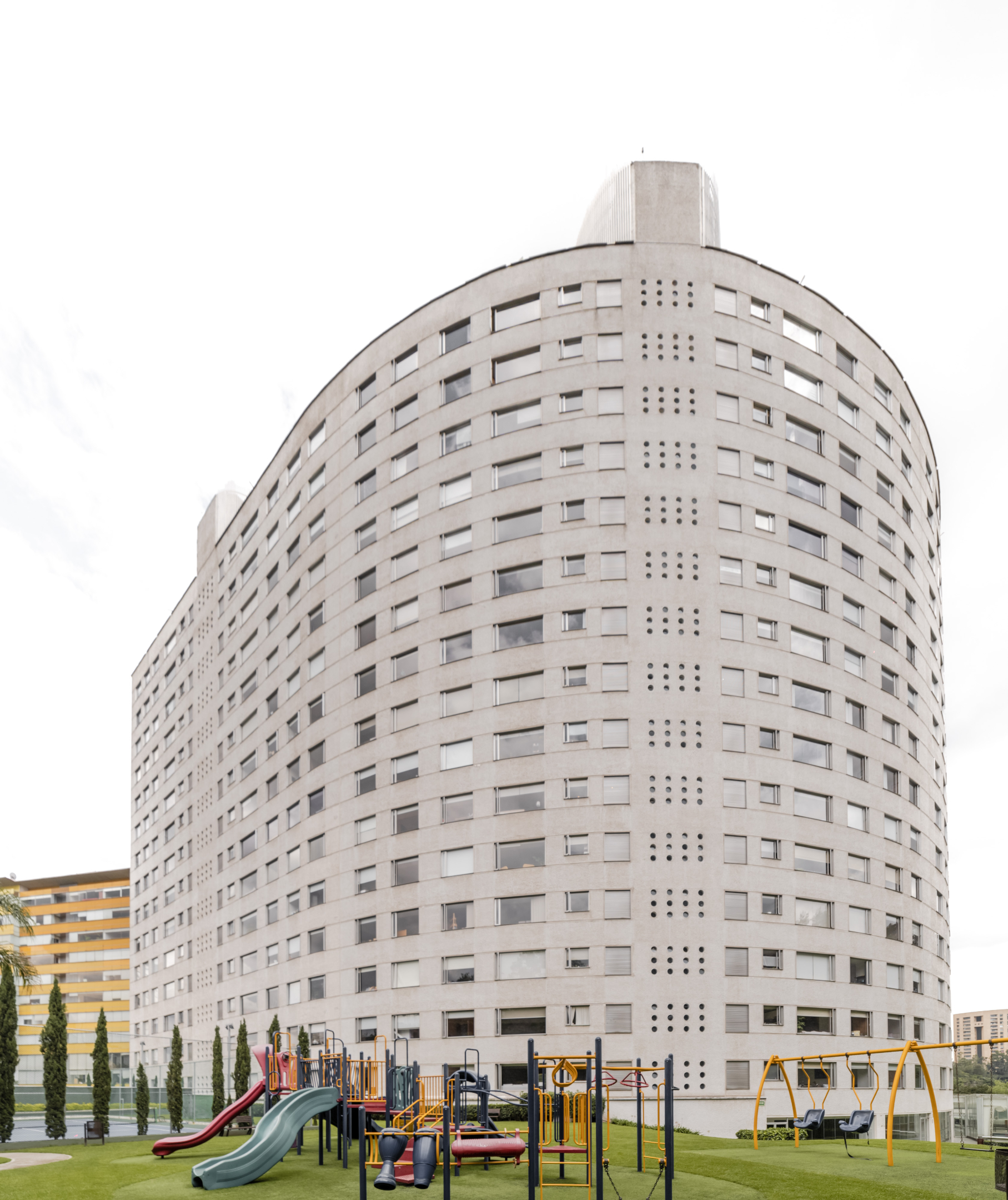 Av. Javier Barros Sierra V