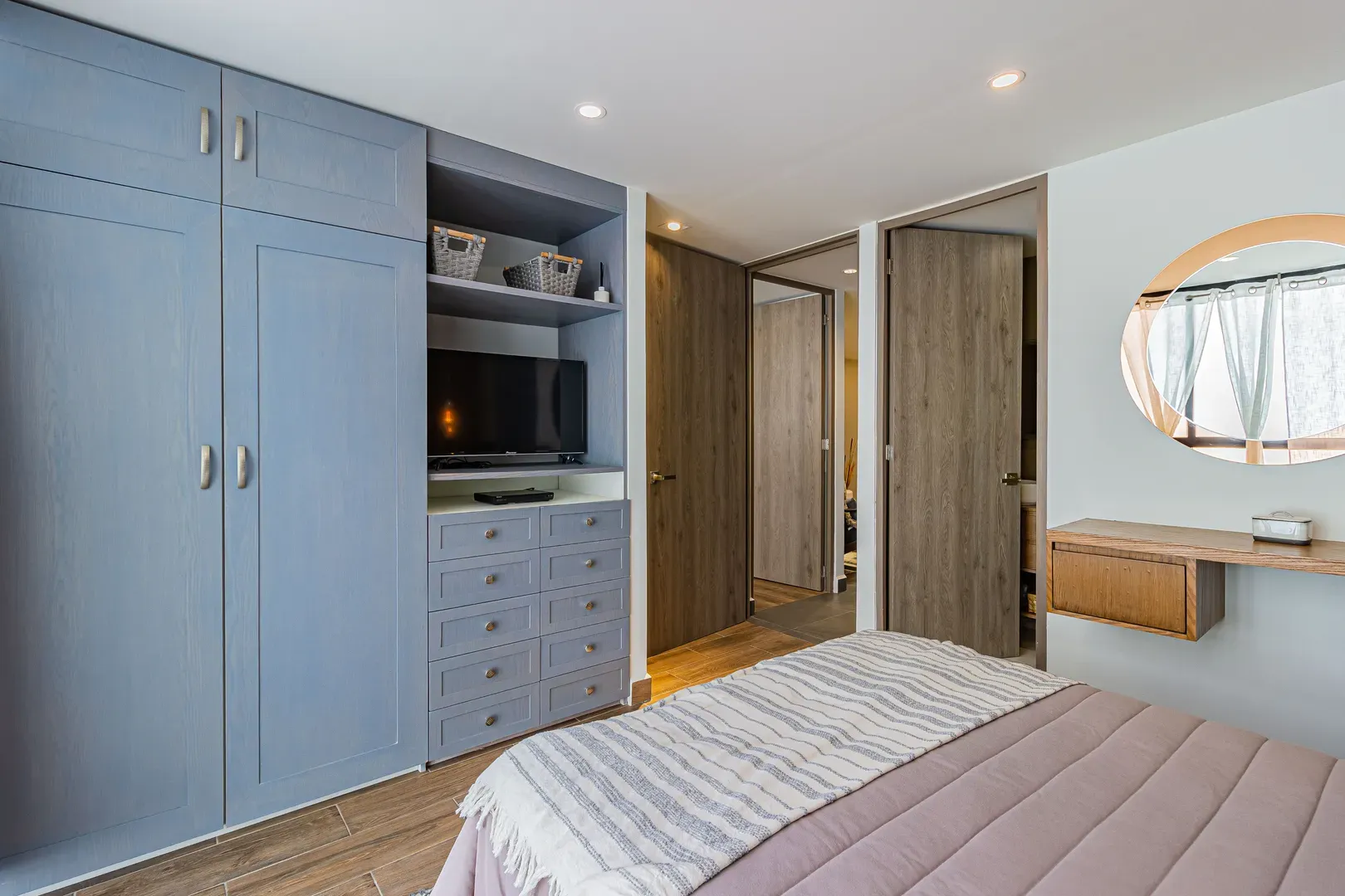 Monterrey III image 6