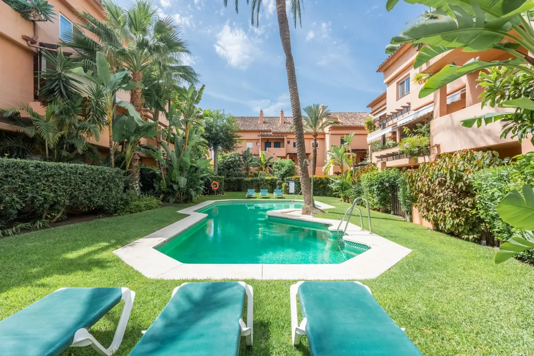 Renovated Apartment in Las Lomas de Marbella Club image 2
