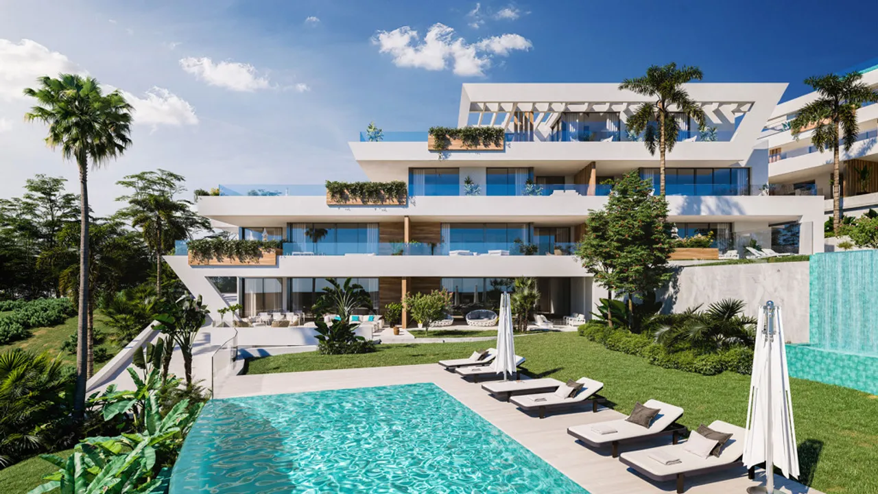Moderno Apartamento en Primera Línea de Golf con Vistas al Mar en Marbella image 0