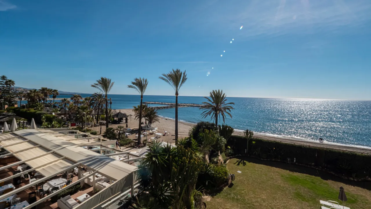 Apartamento Frente al Mar en Puerto Banús image 0
