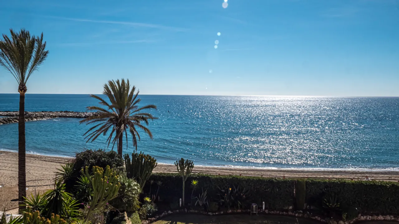 Apartamento Frente al Mar en Puerto Banús image 1
