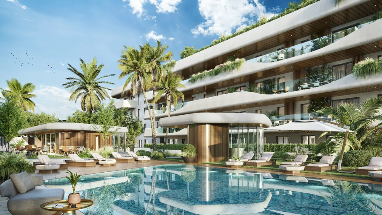 Ático de lujo en Marbella: cerca de playa y comodidades image 1