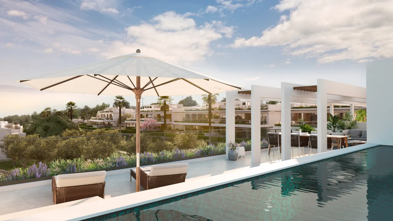 Luxury Homes in Marbella: Golf and Beach image 2