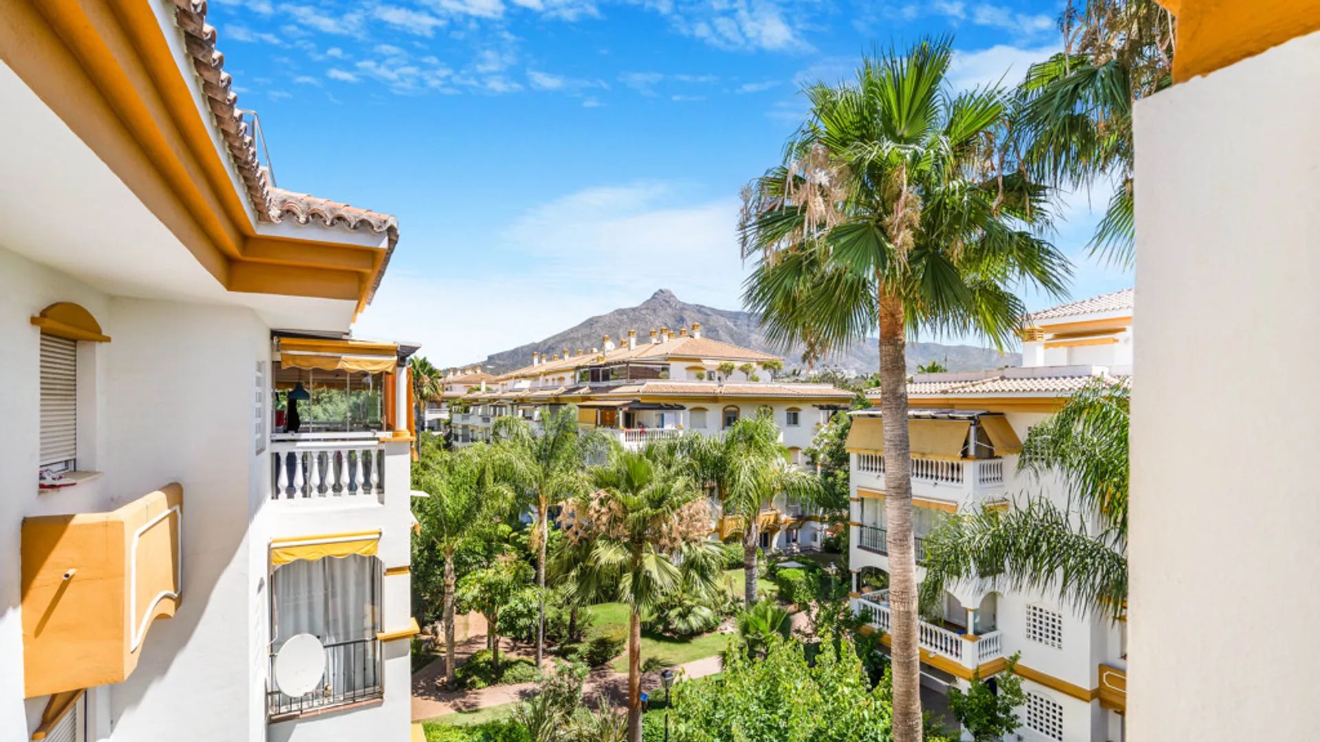 Imagen 1 de Exclusivo Apartamento de 3 Dormitorios en Marbella