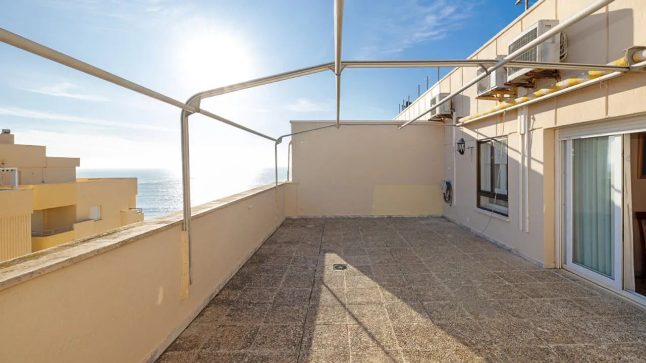 Ático con Vistas al Atlántico en Cortadura, Cádiz image 1