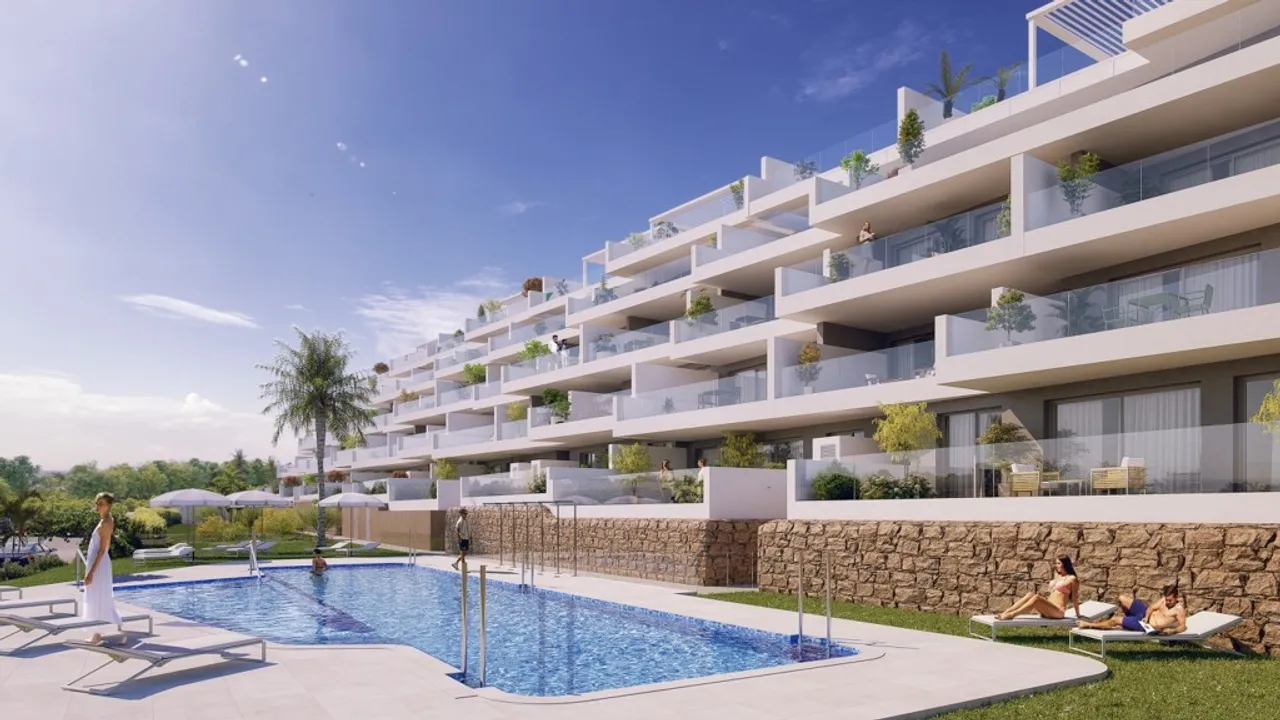 Moderno Apartamento con Vistas al Mar en Urbanización Exclusiva image 0