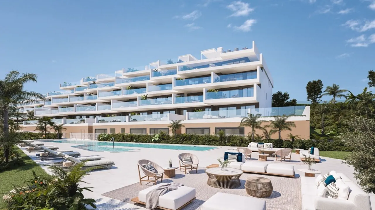 Moderno Apartamento con Vistas al Mar en Urbanización Exclusiva image 2