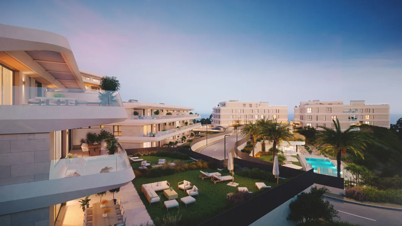 Exclusivo Apartamento Nuevo con Vistas en Estepona image 0