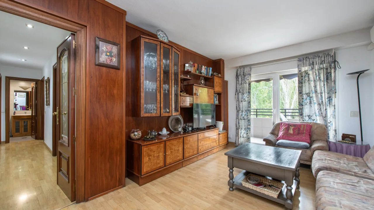 Bright 4-Bedroom Apartment in Peñagrande with Terrace and Common Areas image 2