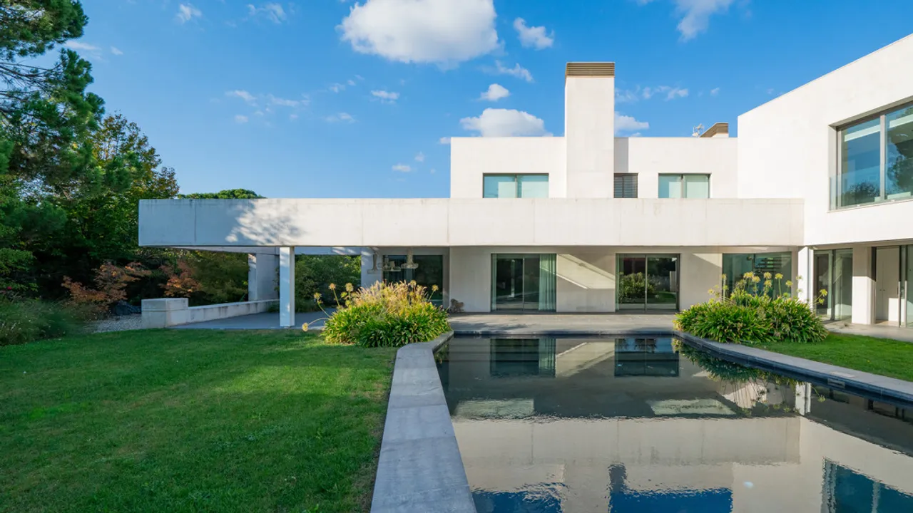 Luxury Smart Villa with Garden and Paddle in Ciudalcampo image 0