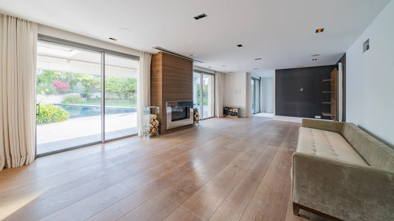 Luxury Smart Villa with Garden and Paddle in Ciudalcampo image 3