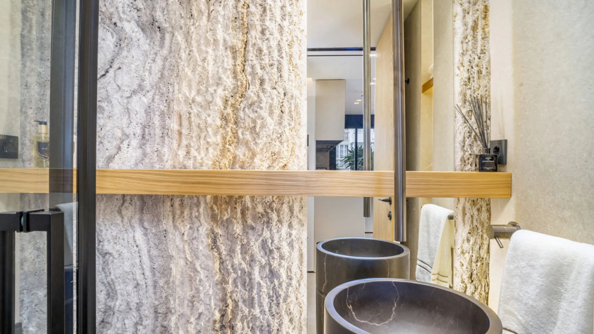 Moderno Apartamento de 2 Dormitorios en Nueva Andalucía