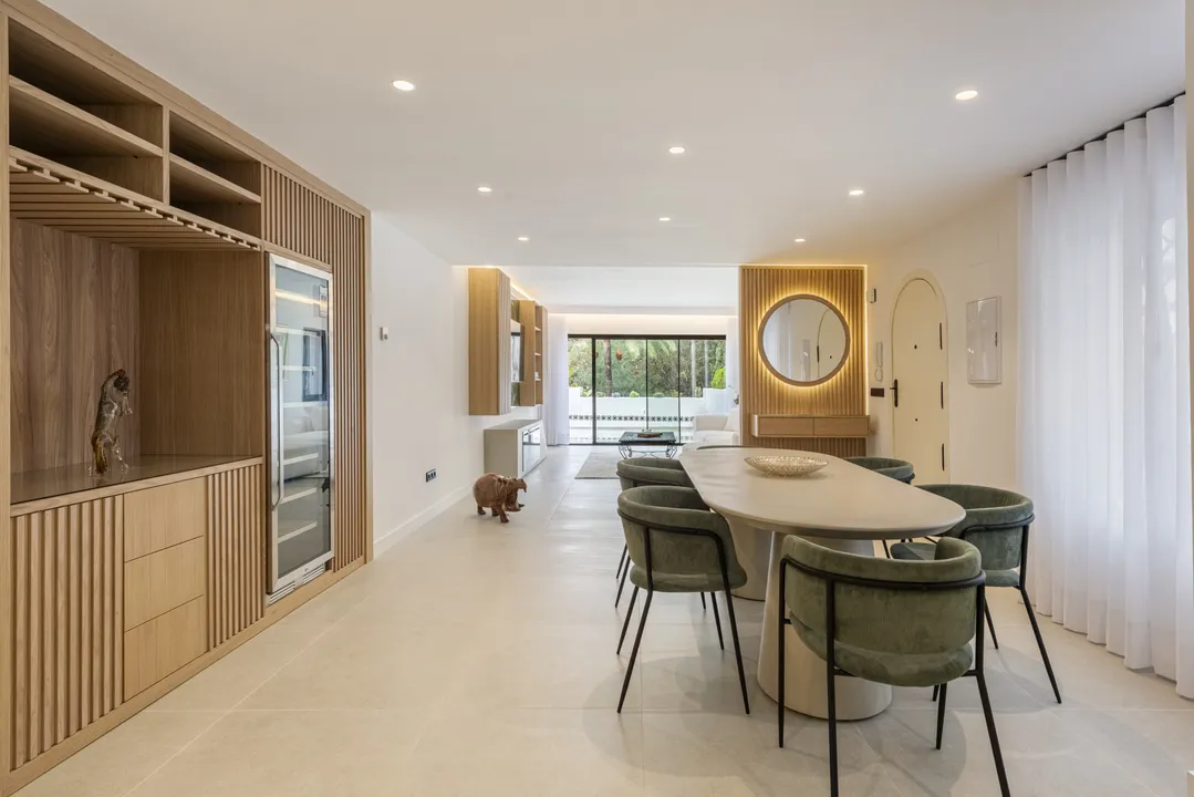 Exclusive Renovated Apartment in Kings Hills, Golden Mile image 0