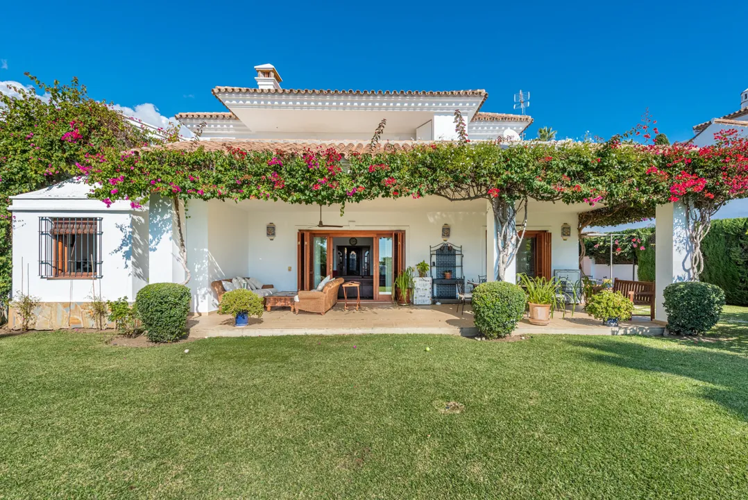 Luxury Villa with Sea Views on the Golden Mile, Marbella image 0