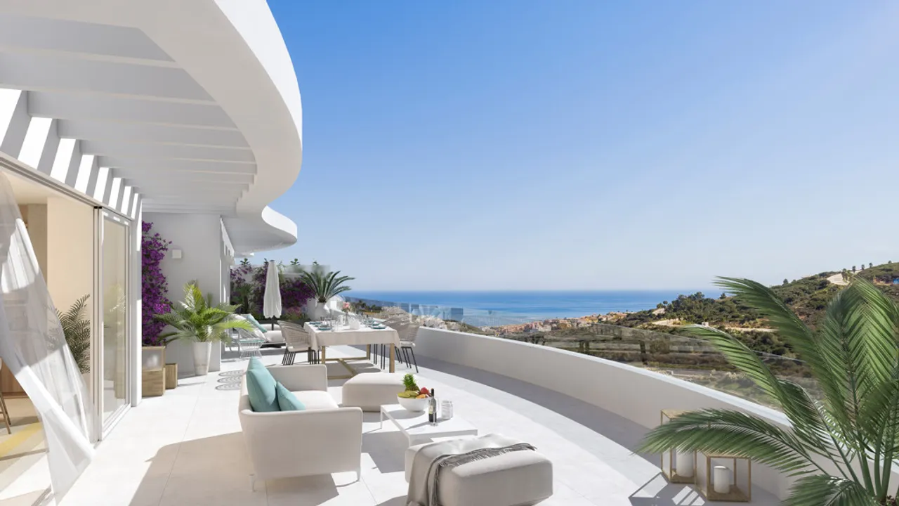 Serenity: Exclusivos Apartamentos en Primera Línea de Golf en Alcaidesa image 0