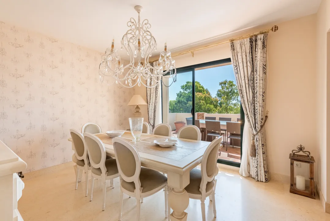 Luxury Duplex Penthouse with Sea Views in Capanes del Golf image 2