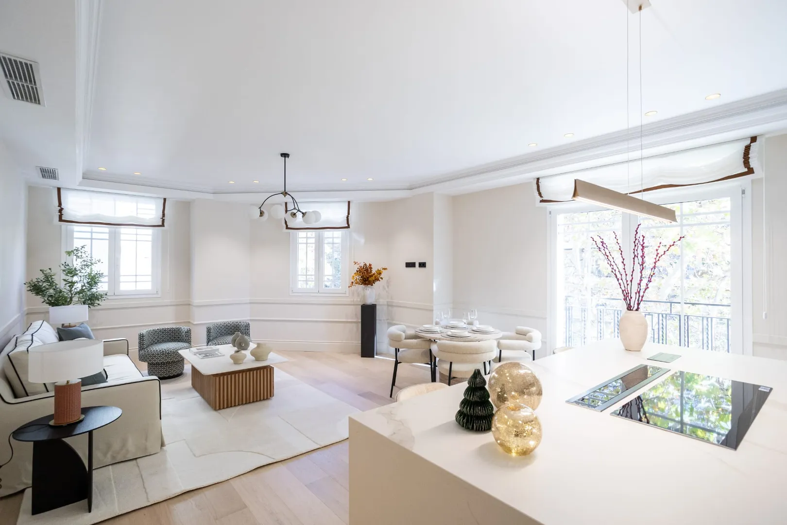 Discover luxury in Velázquez