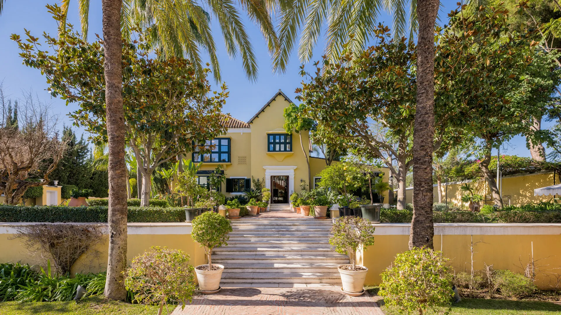Exclusive Design Rustic Villa in Lomas del Marbella Club