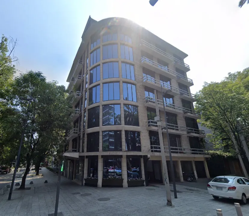 Av. Sudermann XXX image 0