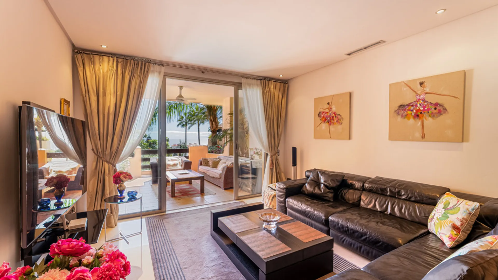 Exclusivo Apartamento en Sierra Blanca con Vistas al Mar