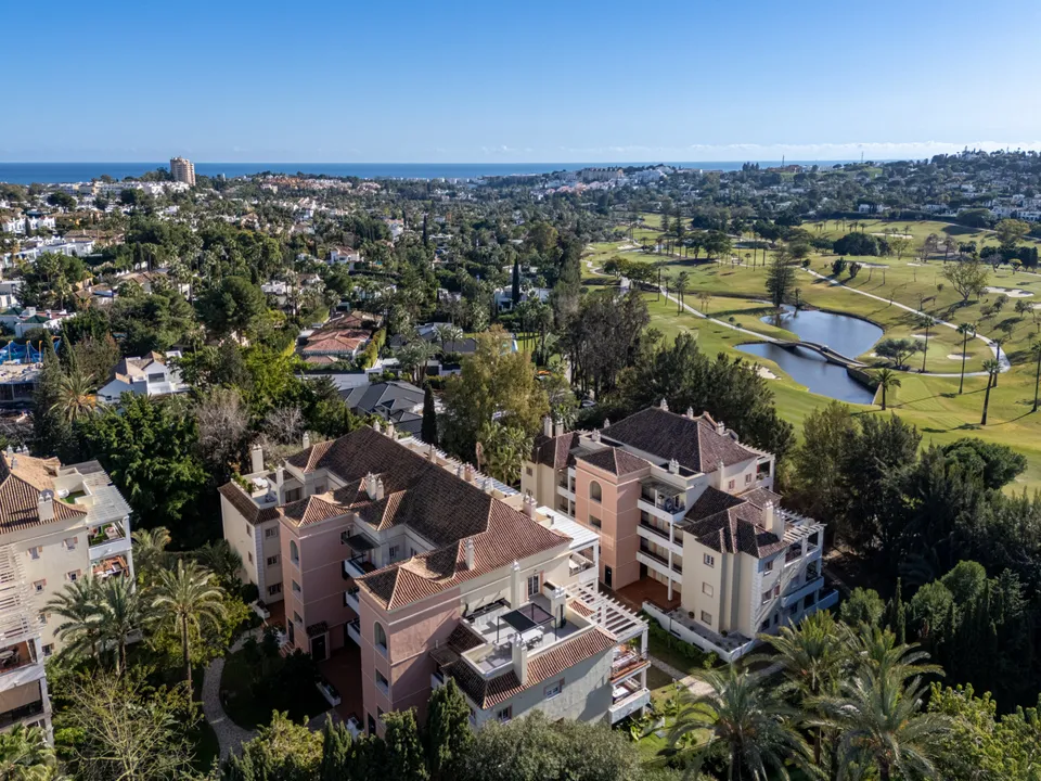 Luxury Duplex Penthouse in River Garden, Nueva Andalucía image 0