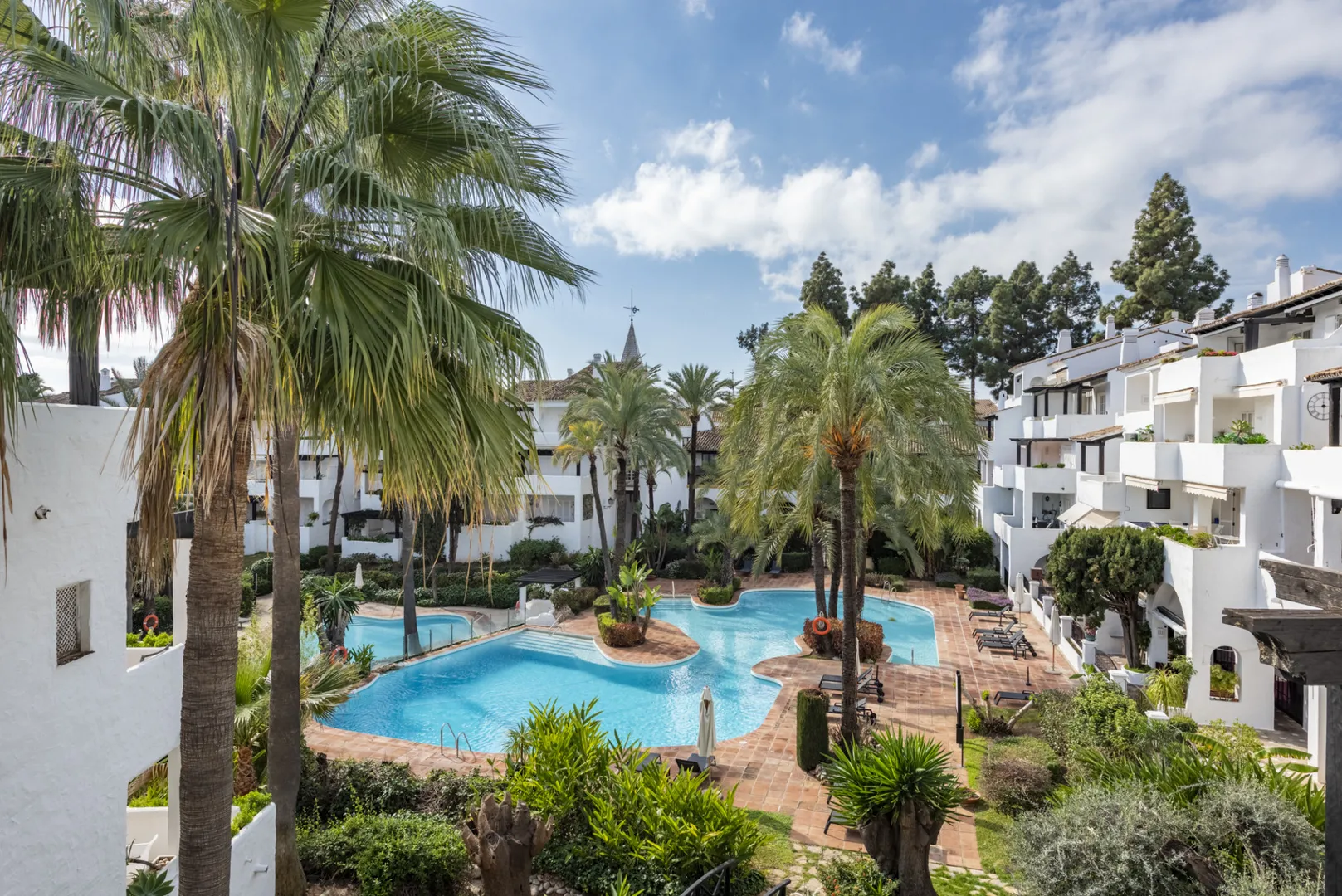 Imagen 1 de Ático Exclusivo en Puente Romano Resort